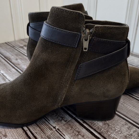 Coach | Dark Olive Green Suede "Patricia" Ankle Boots 10B - Picture 5 of 14